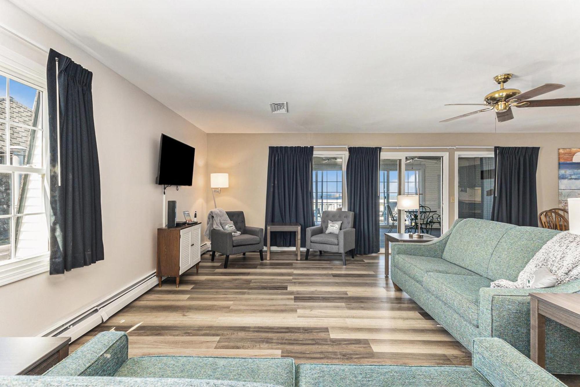 Snyders Shoreline Inn ラディントン エクステリア 写真
